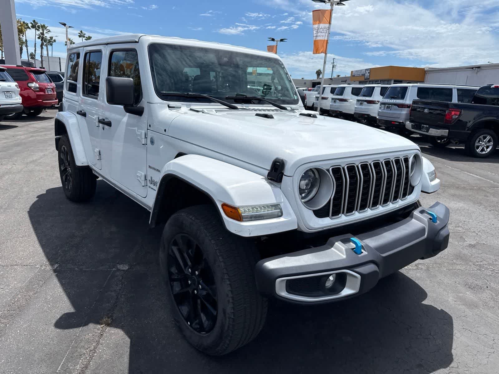 Used 2024 Jeep Wrangler Unlimited Sahara AWD/4WD image 6