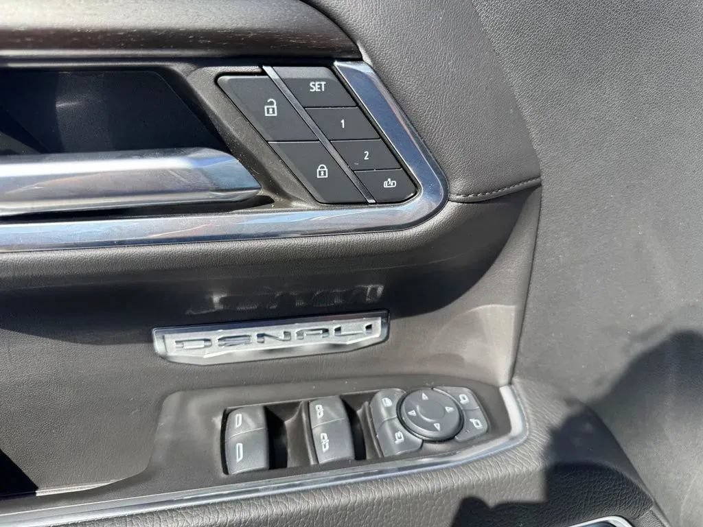 Used 2024 GMC Sierra 1500 Denali AWD/4WD image 13
