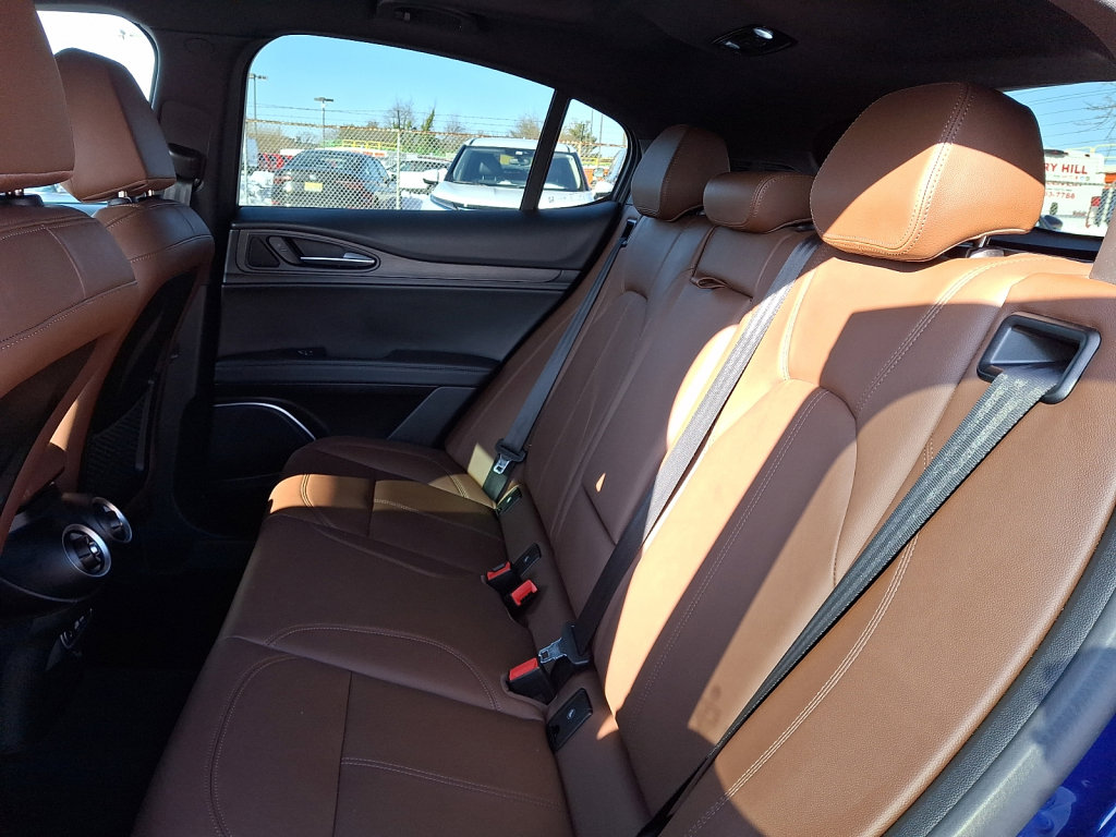 Used 2023 Alfa Romeo Stelvio Ti image 20