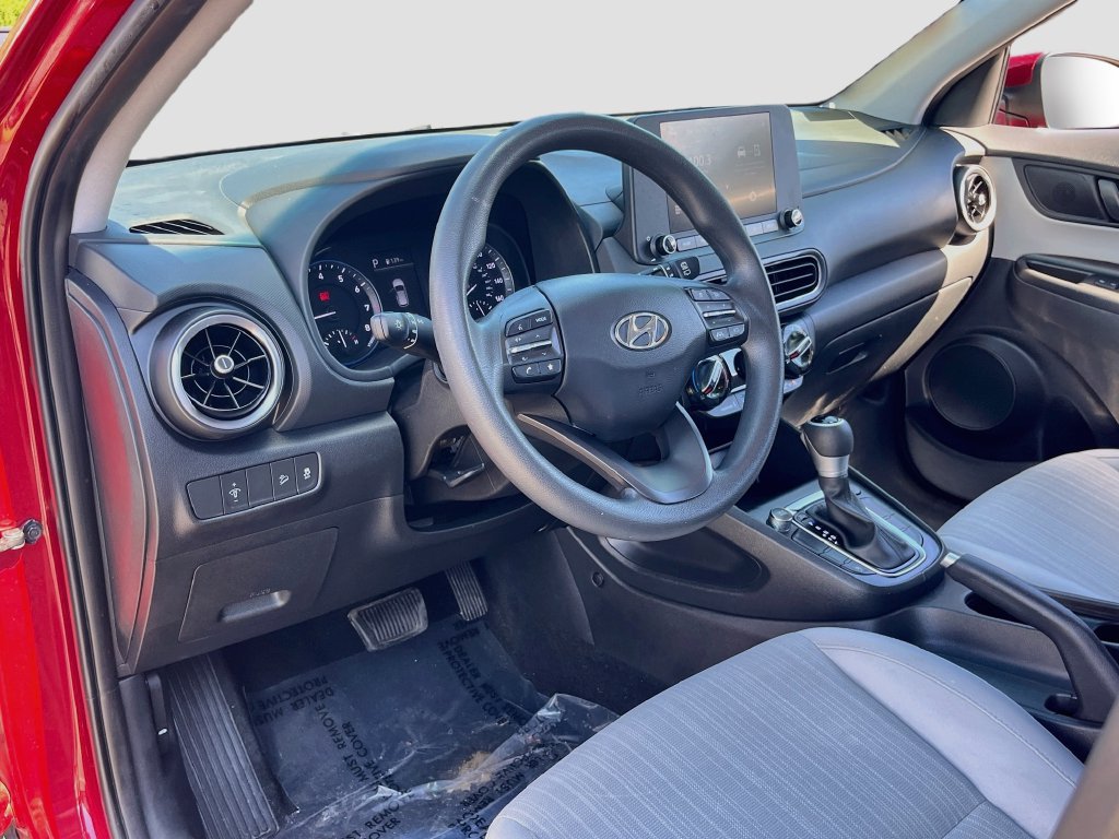 Used 2023 Hyundai Kona SEL FWD image 9