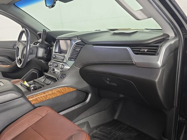 Used 2019 Chevrolet Suburban Premier w/ Premier Plus Edition AWD/4WD image 23