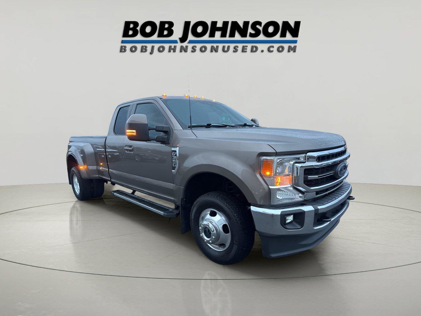Used 2022 Ford F350 Lariat w/ Lariat Value Package AWD/4WD image 1
