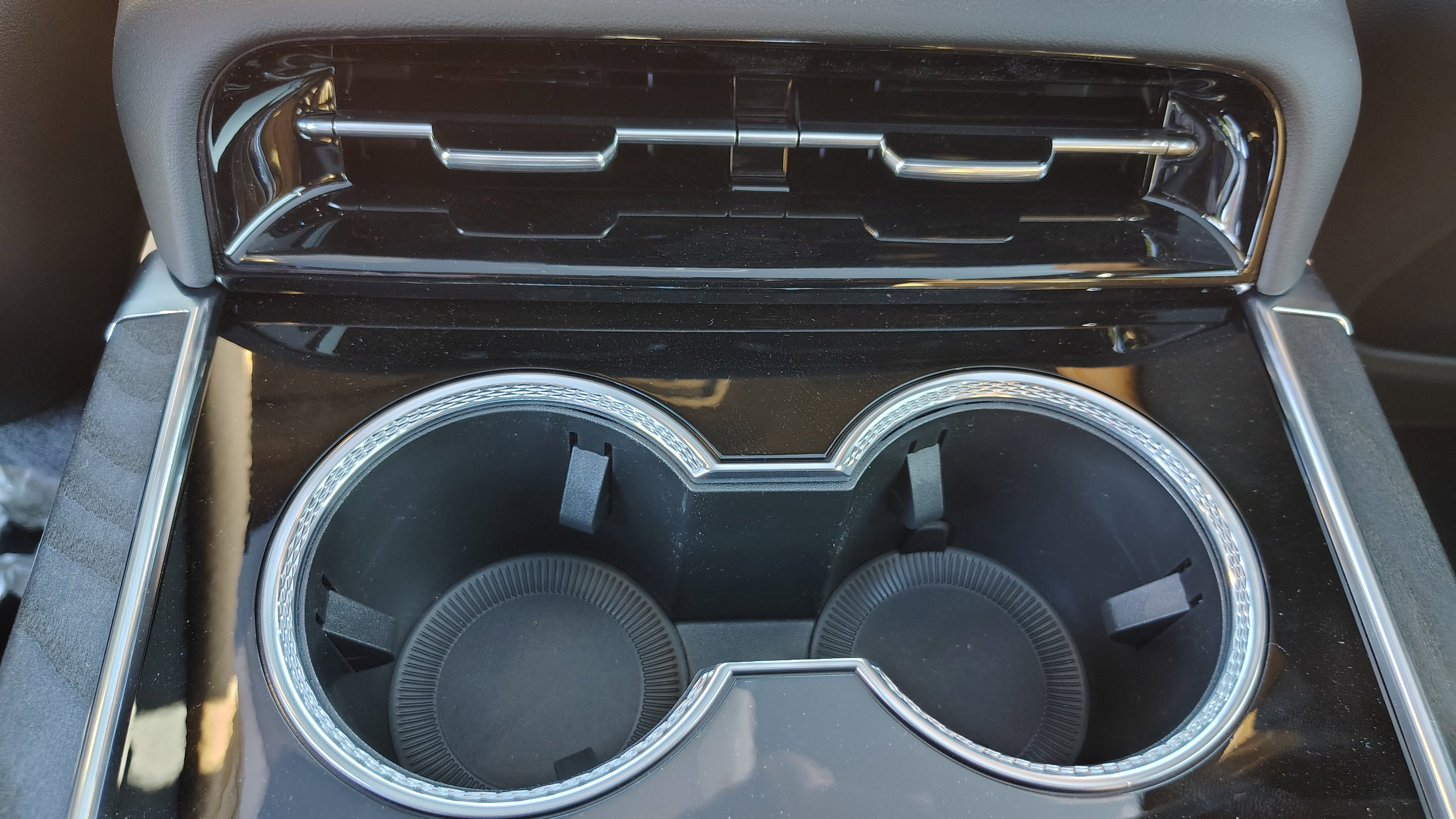 New 2025 Cadillac Escalade IQ Luxury 2 image 43