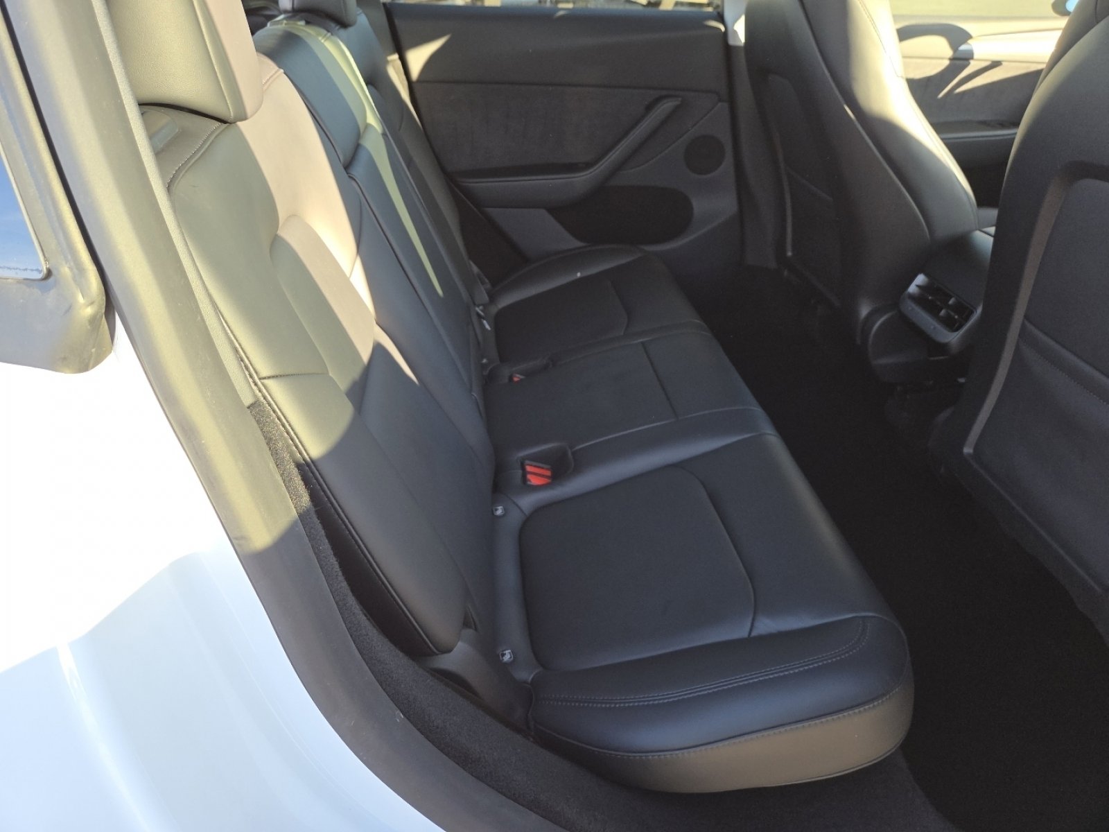 Used 2023 Tesla Model Y Long Range image 21