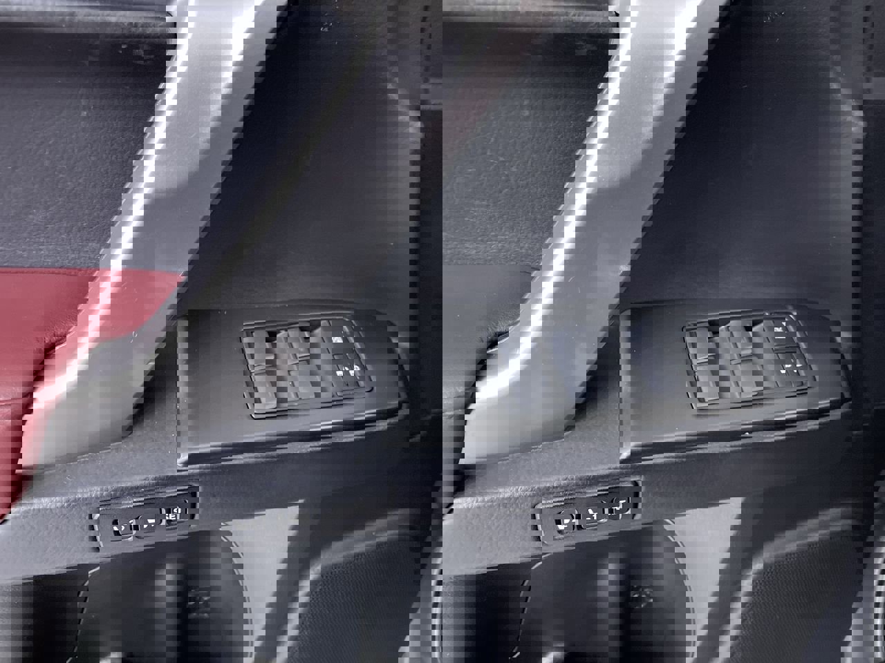 Used 2022 Lexus GX 460 Luxury w/ Sport Design Package image 11