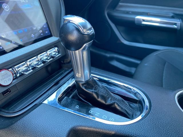 Used 2015 Ford Mustang Convertible w/ Equipment Group 051A image 25