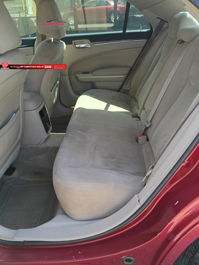 Used 2012 Chrysler 300 RWD image 19