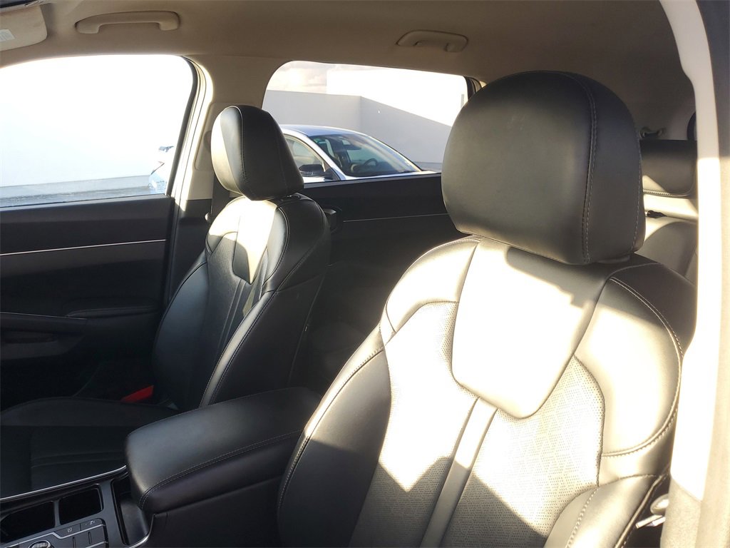Used 2021 Kia Sorento S image 17