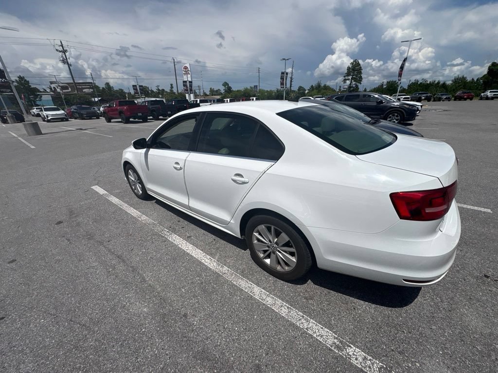 Used 2015 Volkswagen Jetta TDI SE FWD image 18