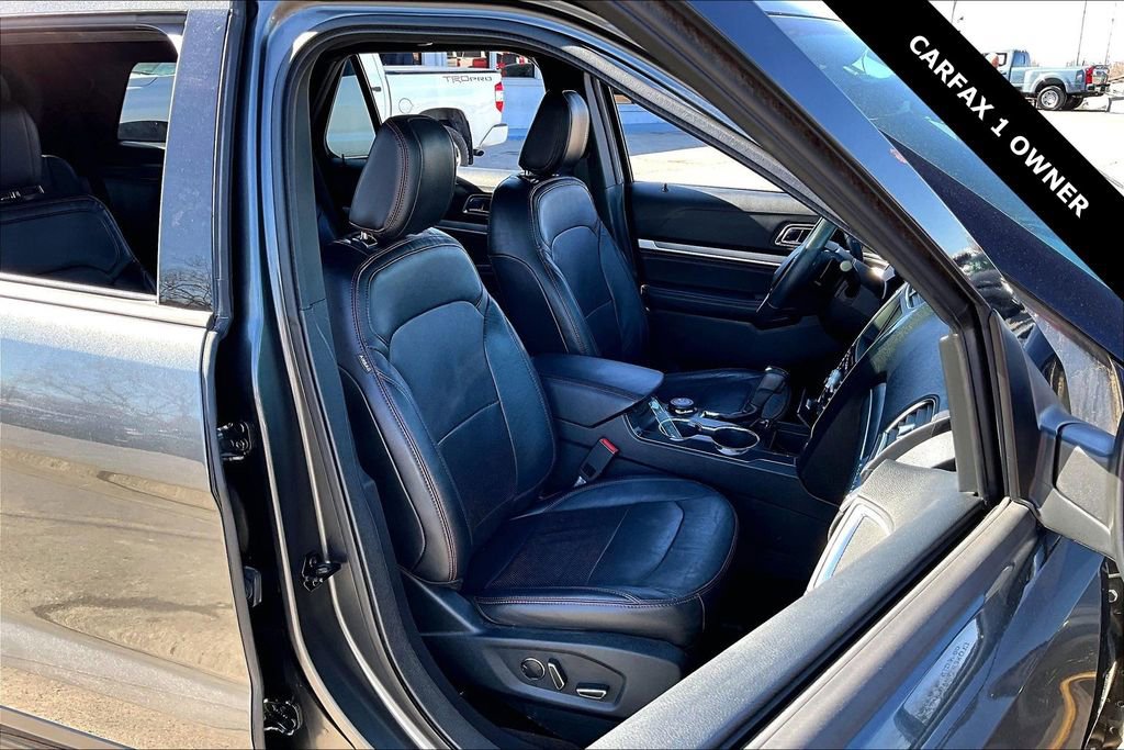 Used 2018 Ford Explorer Sport w/ Equipment Group 401A image 29