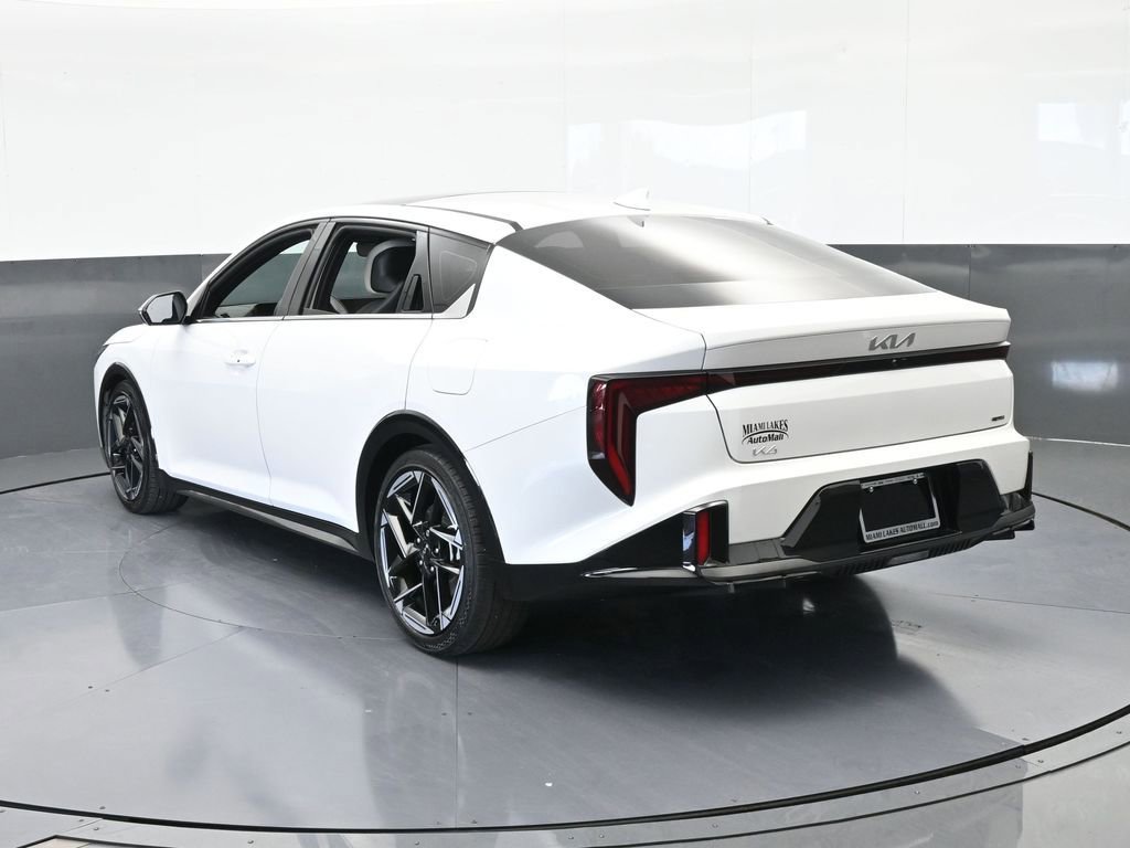 Used 2025 Kia K4 GT-Line w/ GT-Line Premium Package image 4