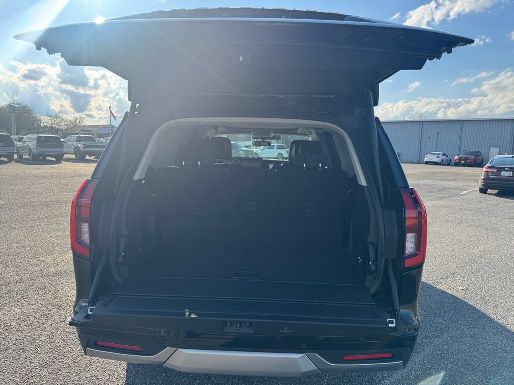 New 2026 Ford Expedition Platinum w/ Driver's Package AWD/4WD image 19
