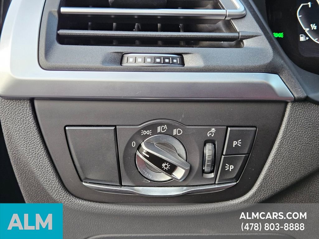 Used 2025 BMW X4 xDrive30i image 28