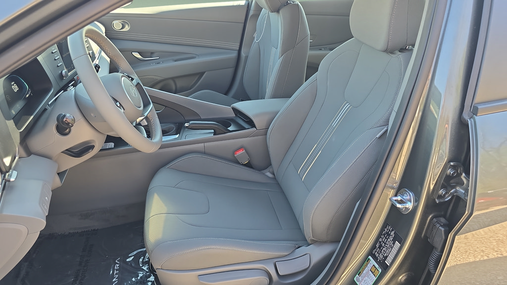 New 2026 Hyundai Elantra Sport FWD image 14