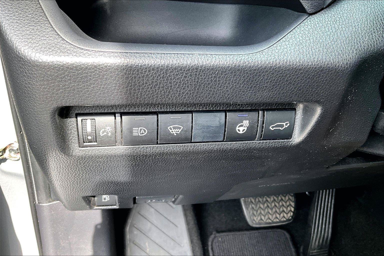 Used 2019 Toyota RAV4 XLE w/ Convenience Package AWD/4WD image 37