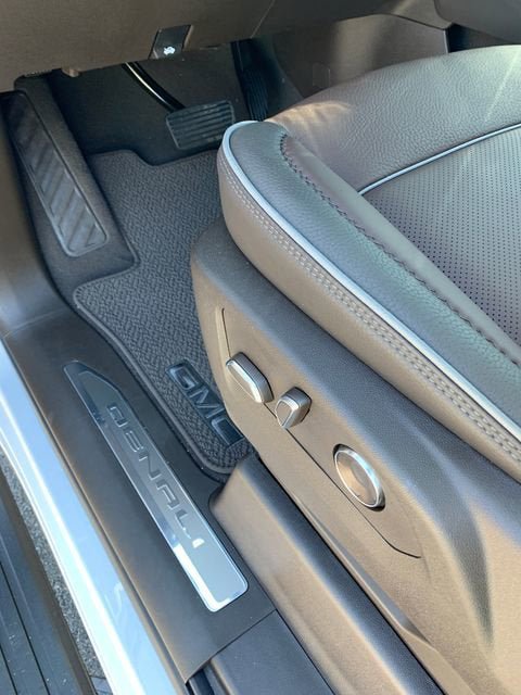 New 2026 GMC Sierra 1500 Denali w/ Denali Reserve Package AWD/4WD image 15