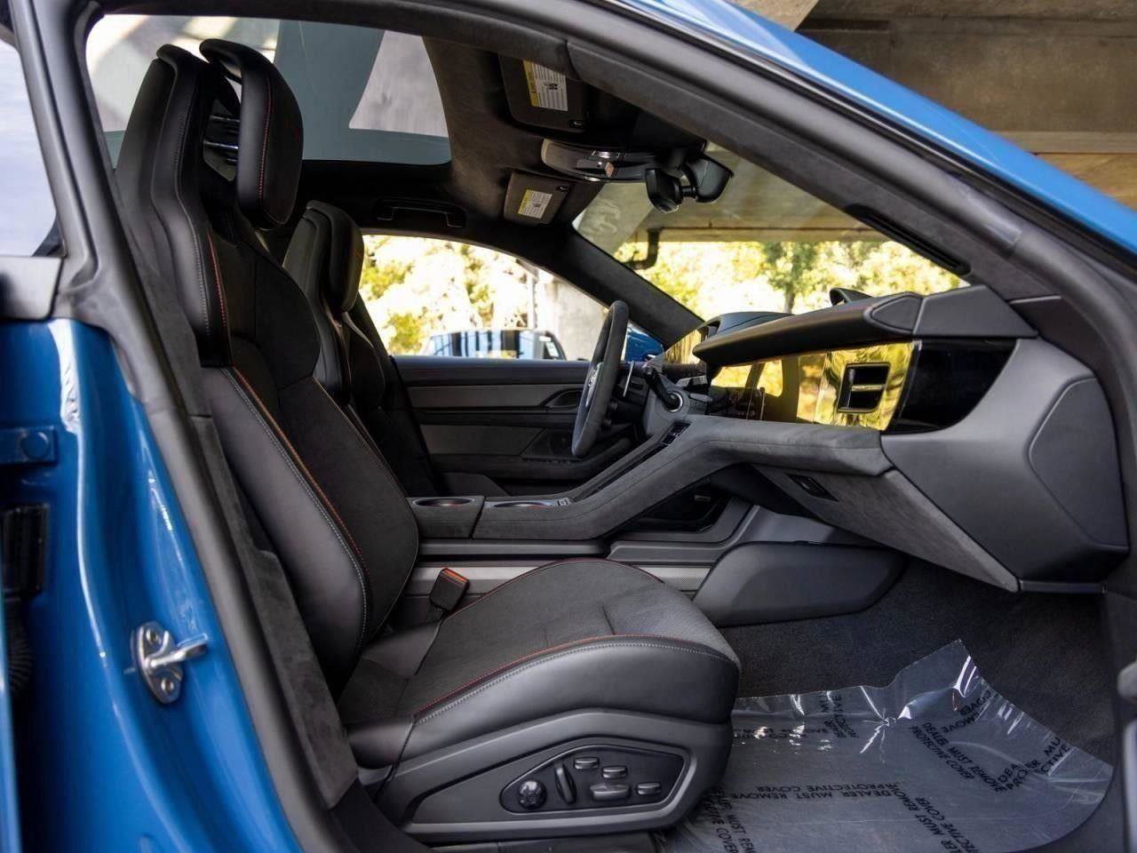 New 2025 Porsche Taycan GTS image 87