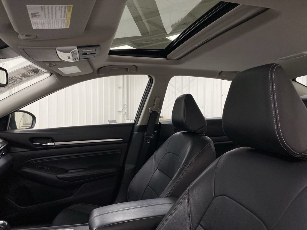 Used 2019 Nissan Altima 2.5 SL FWD image 19