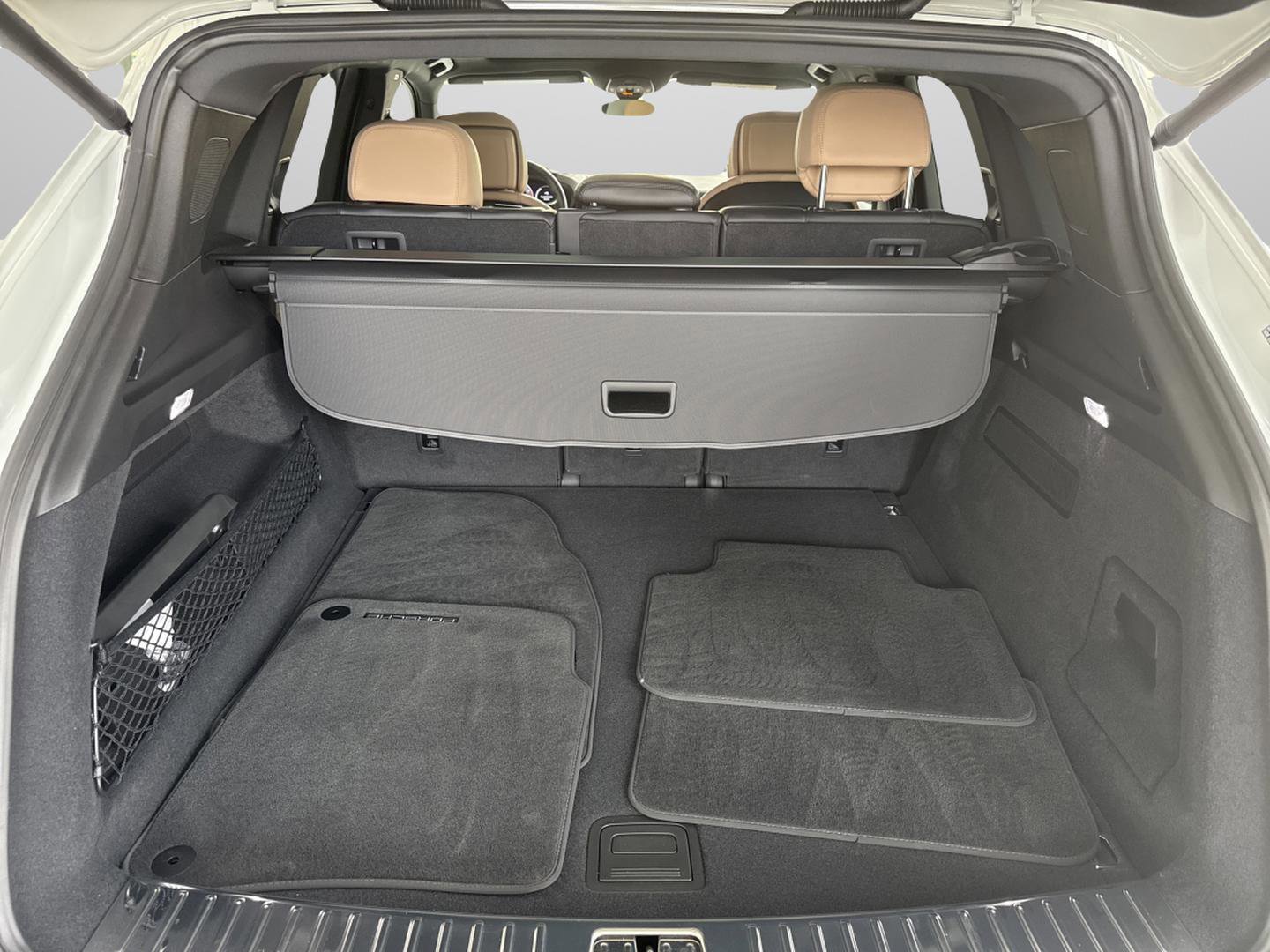 Used 2024 Porsche Cayenne image 15