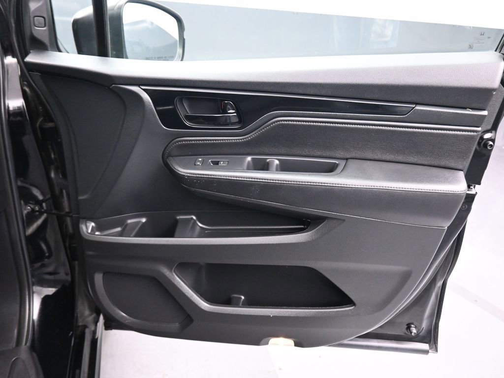 Used 2023 Honda Odyssey Touring image 59