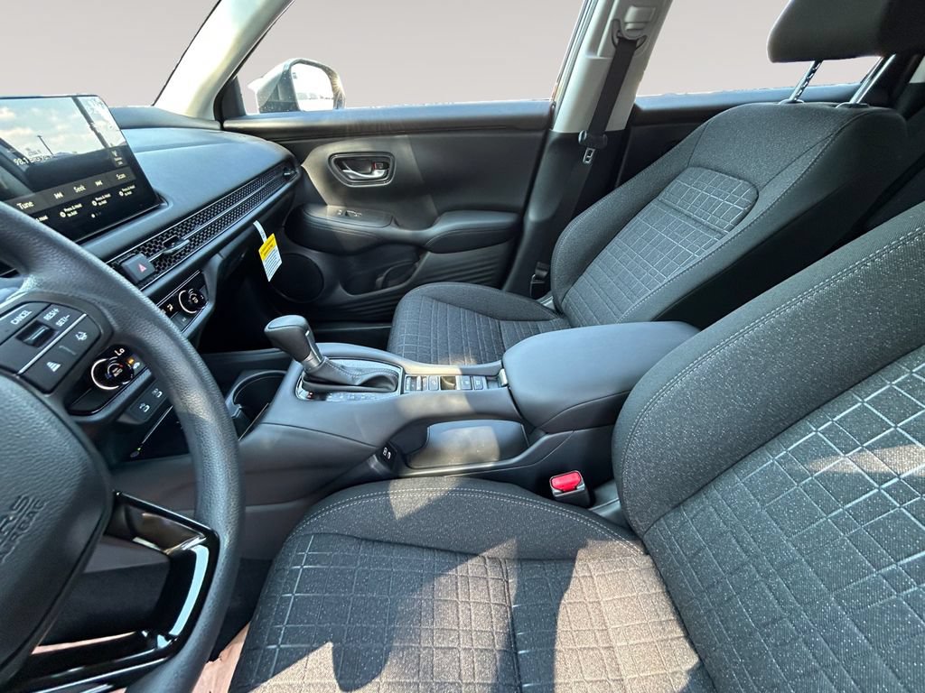 New 2027 Honda HR-V LX image 9