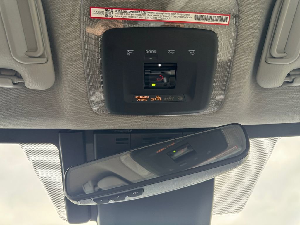 New 2025 Toyota Prius XLE image 32