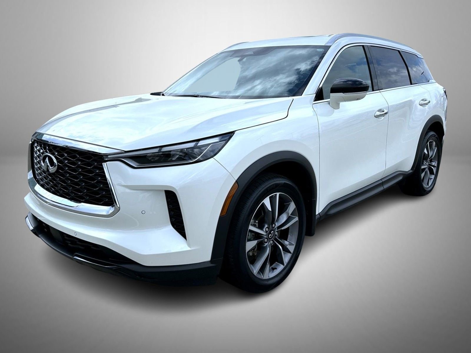 Used 2023 INFINITI QX60 Luxe w/ Cargo Package image 1