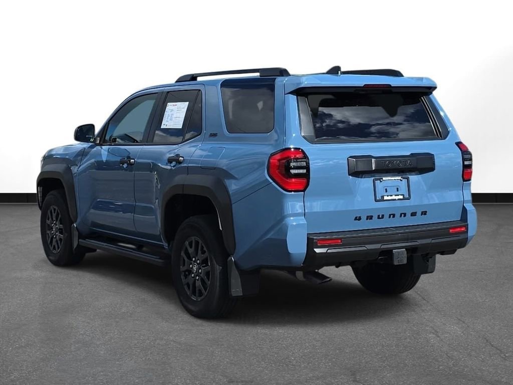 Used 2025 Toyota 4Runner SR5 AWD/4WD image 8