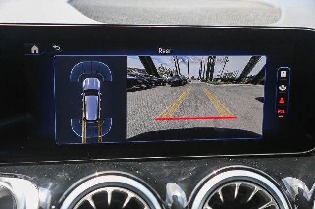 Used 2024 Mercedes-Benz EQB 300 4MATIC image 23