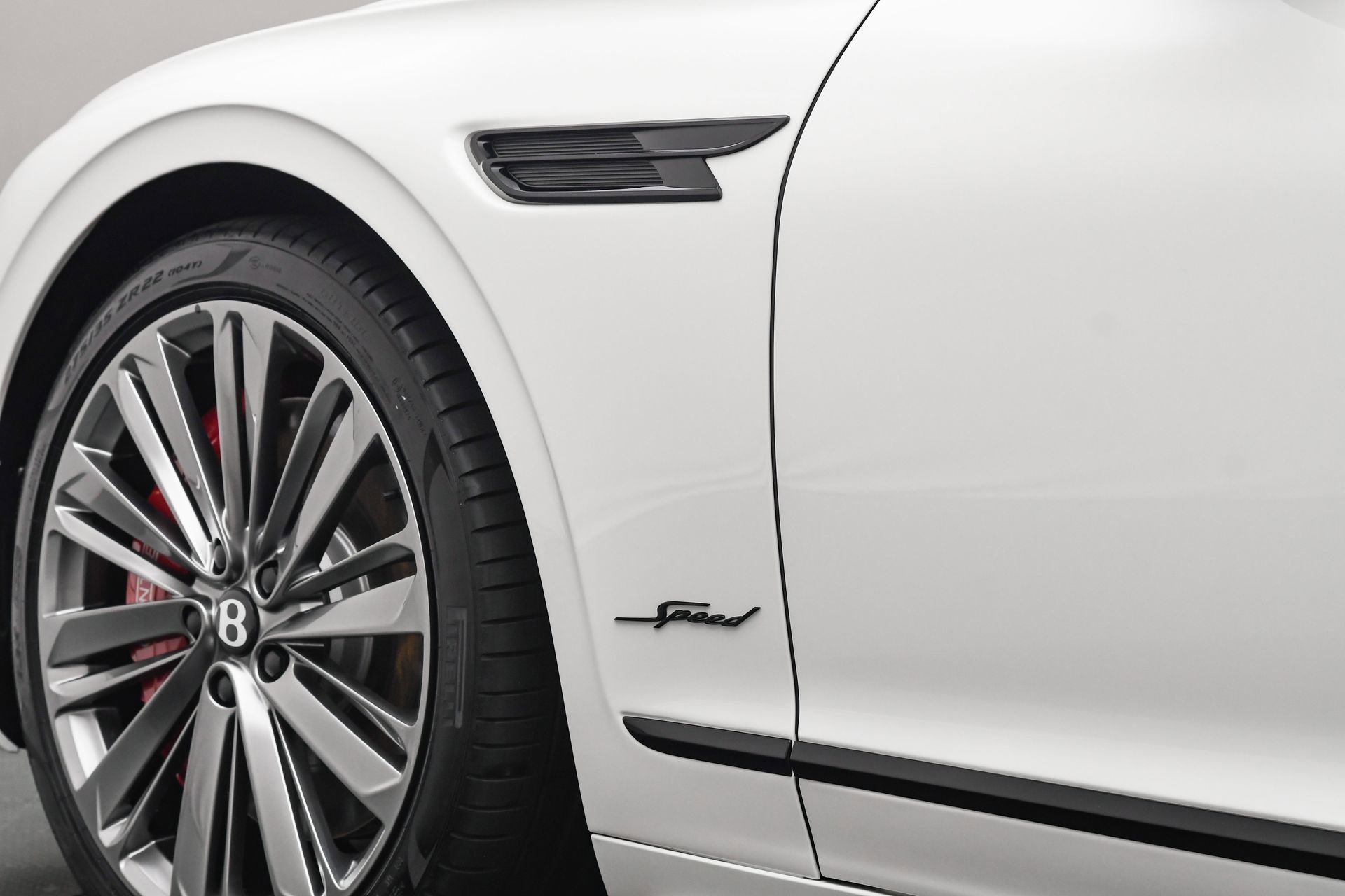 New 2025 Bentley Flying Spur Plug-In Hybrid image 31