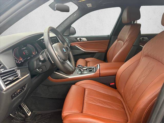Used 2022 BMW X7 M50i w/ Dynamic Handling Package AWD/4WD image 17