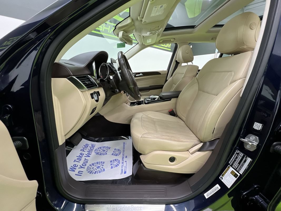 Used 2018 Mercedes-Benz GLS 450 4MATIC w/ Premium Package image 18