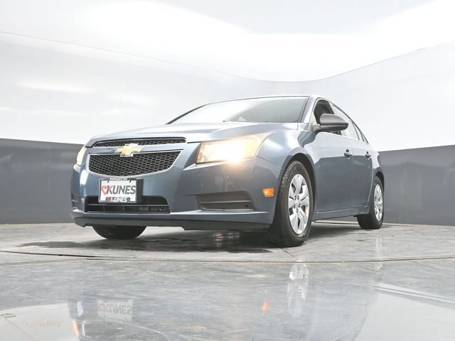 Used 2012 Chevrolet Cruze LS FWD image 42