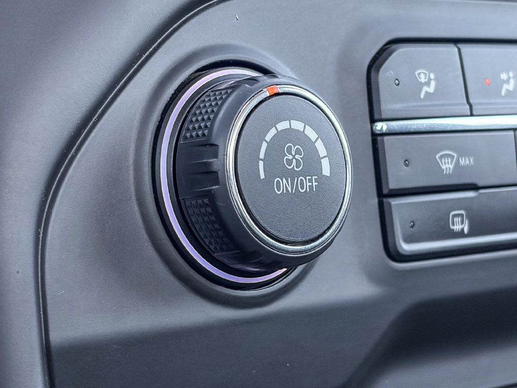 Used 2025 Chevrolet Silverado 1500 W/T RWD image 14