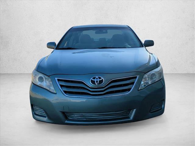 Used 2010 Toyota Camry LE image 2