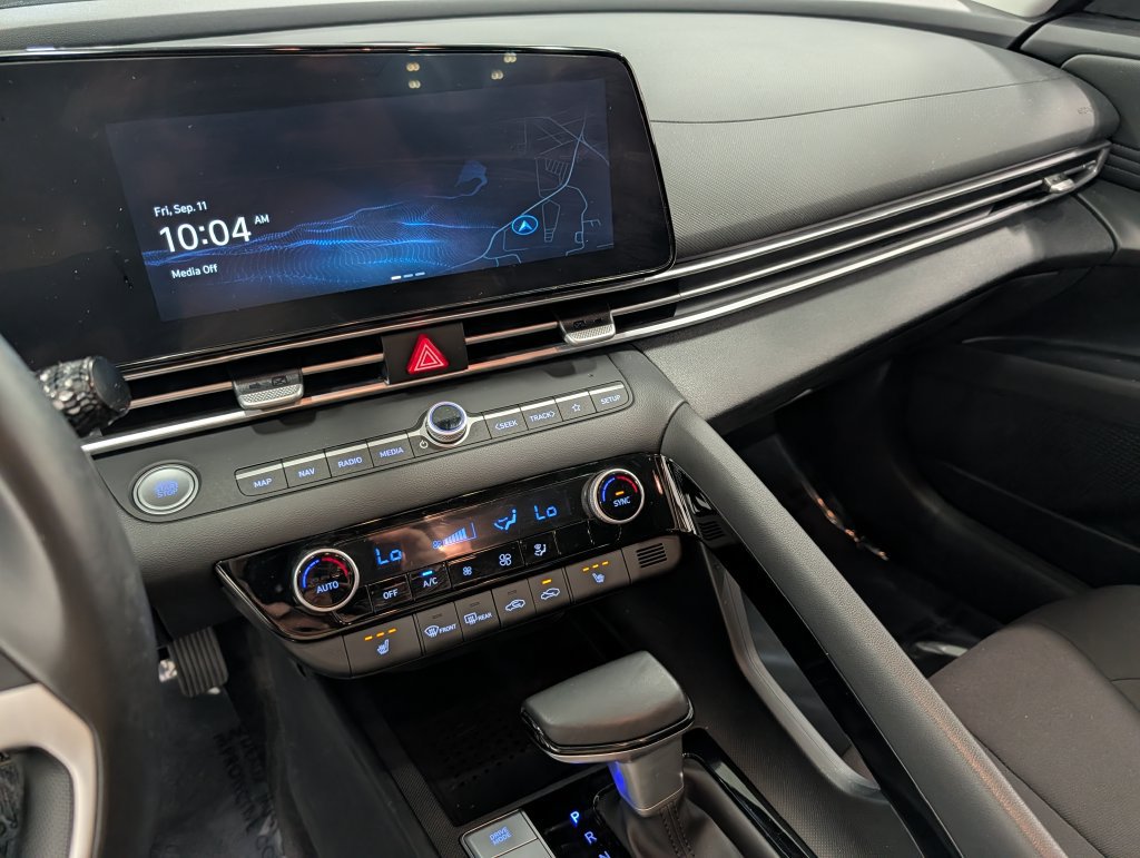 Certified 2023 Hyundai Elantra SEL w/ Convenience Package FWD image 10
