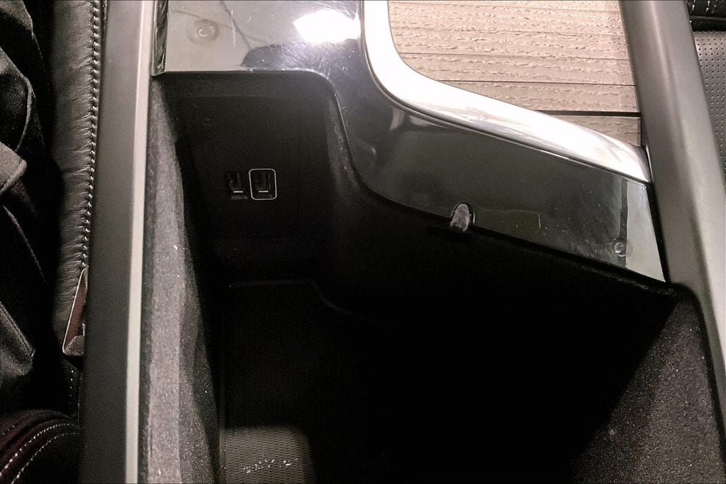 Certified 2022 Volvo XC90 T6 Inscription AWD/4WD image 16