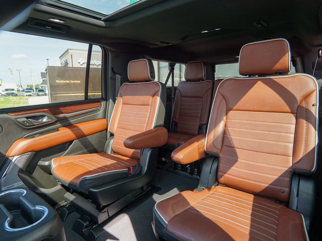 Used 2023 GMC Yukon XL Denali Ultimate image 36