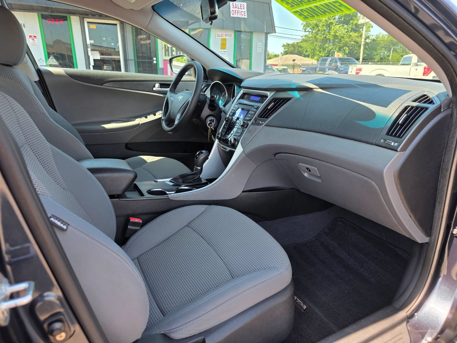 Used 2012 Hyundai Sonata GLS FWD image 4