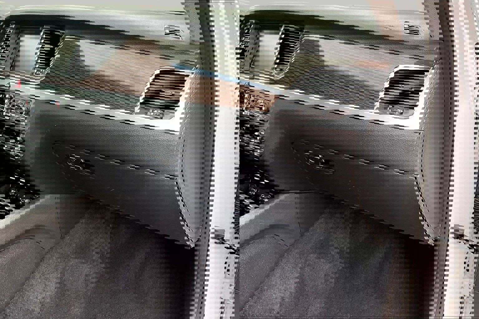 Used 2019 Genesis G80 3.8 image 21