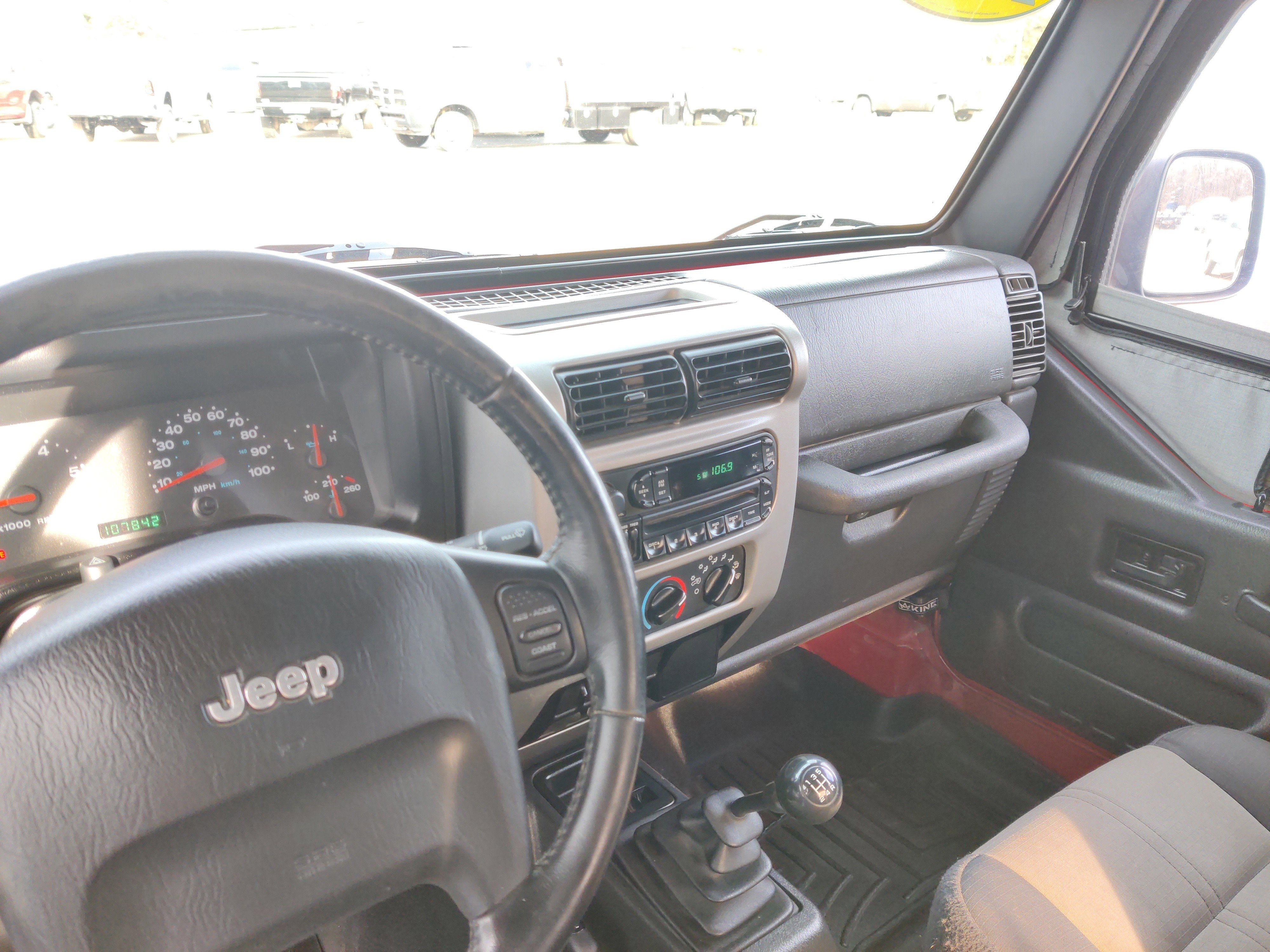 Used 2004 Jeep Wrangler X image 17