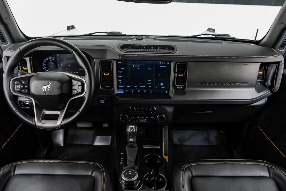 Used 2024 Ford Bronco Badlands image 16