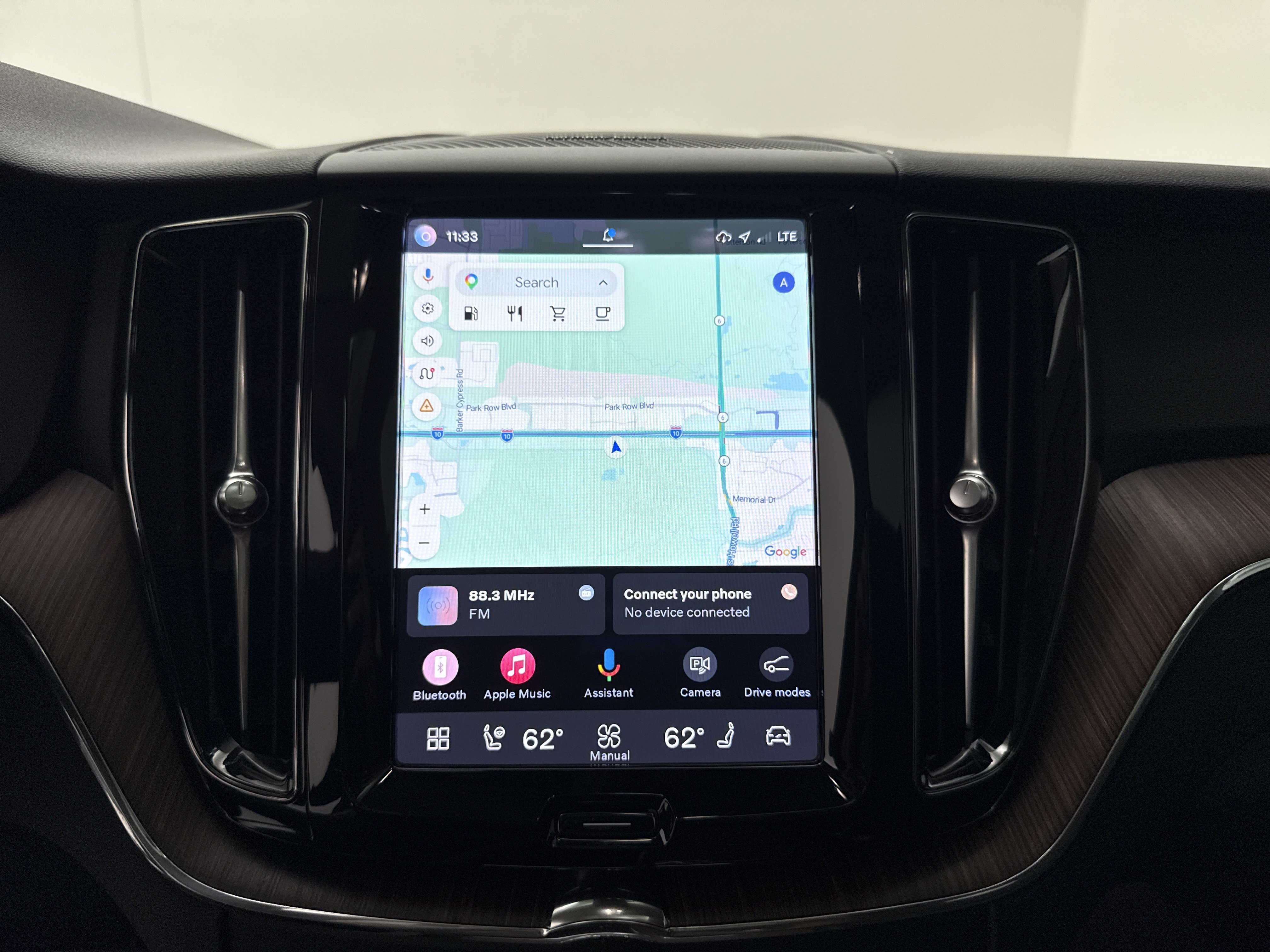 Certified 2023 Volvo XC60 B5 Plus w/ Climate Package FWD image 19
