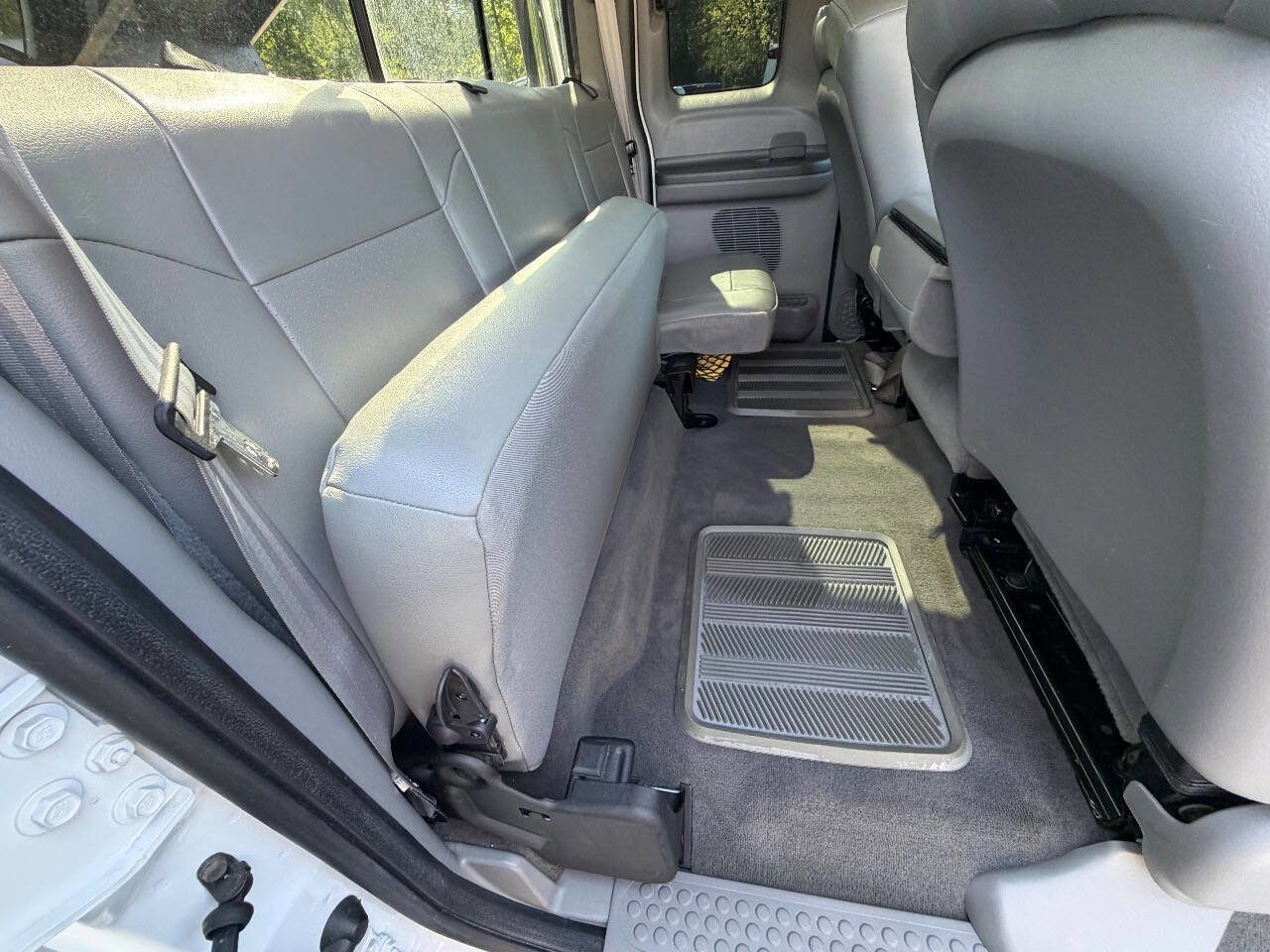 Used 2002 Ford F350 4x4 SuperCab DRW Super Duty image 45