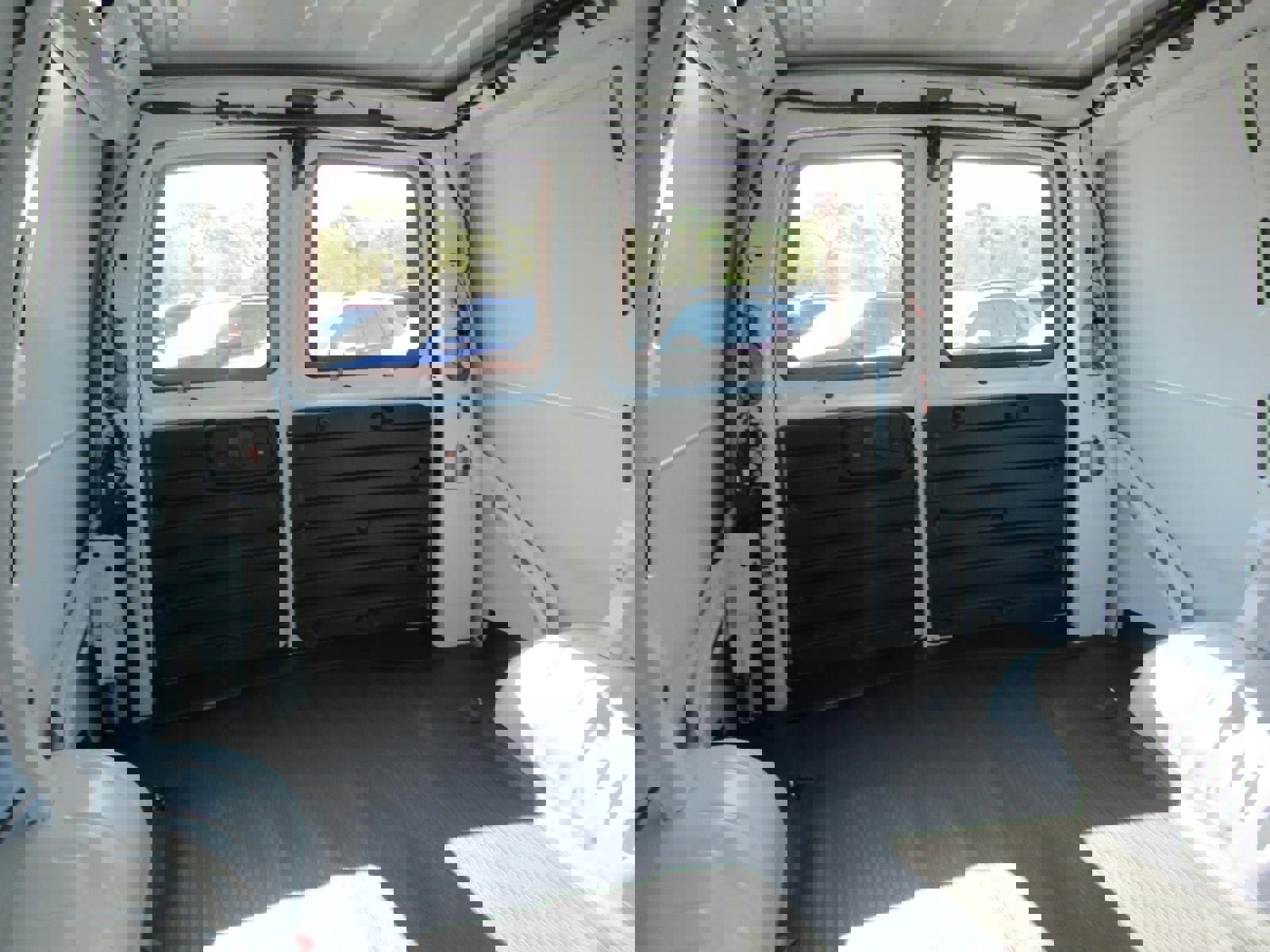 New 2026 Chevrolet Express 2500 w/ Driver Convenience Package image 15