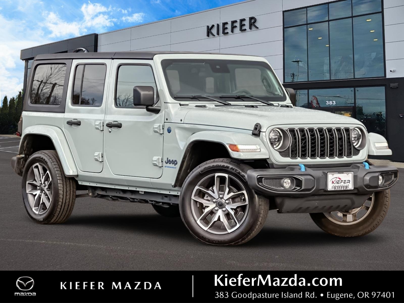 Used 2024 Jeep Wrangler Unlimited w/ Convenience Group image 1