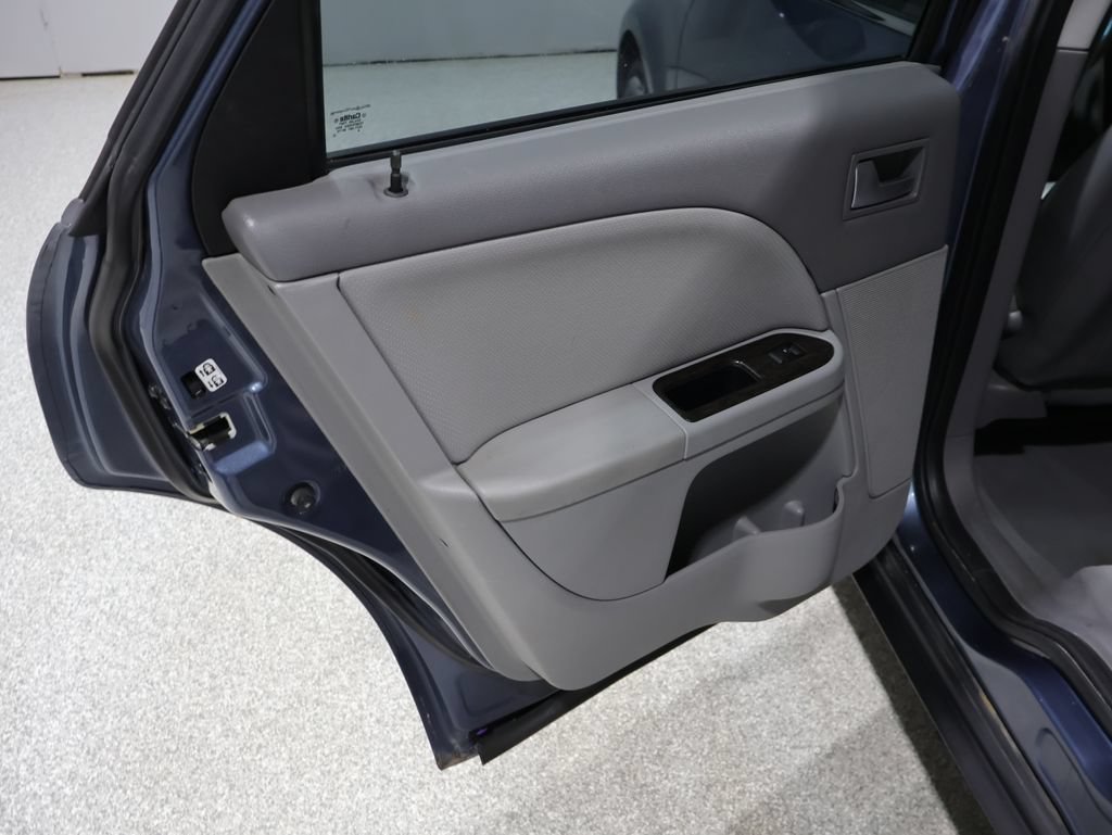 Used 2005 Mercury Montego Premier FWD image 18