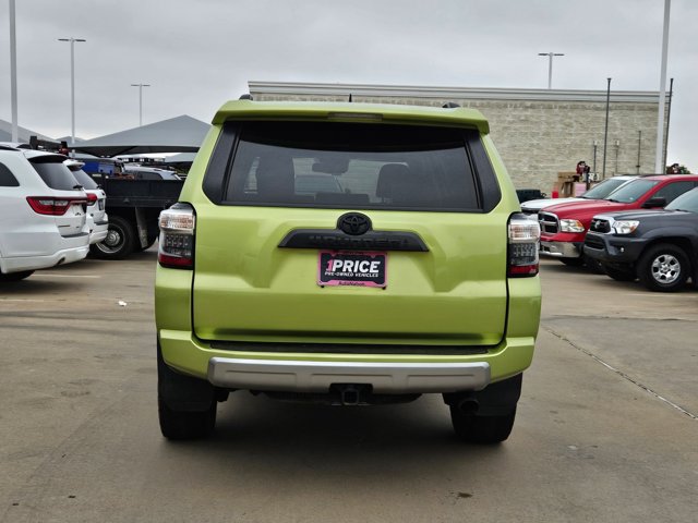 Used 2023 Toyota 4Runner TRD Off-Road Premium w/ Moonroof Package AWD/4WD image 6