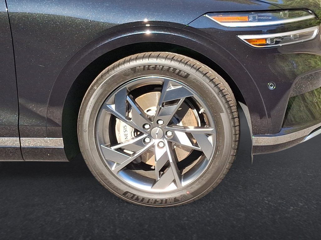 Used 2025 Genesis Electrified GV70 AWD/4WD image 27