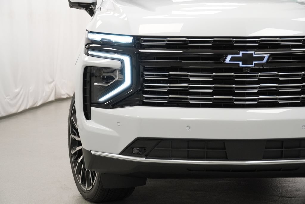 New 2026 Chevrolet Suburban High Country AWD/4WD image 37